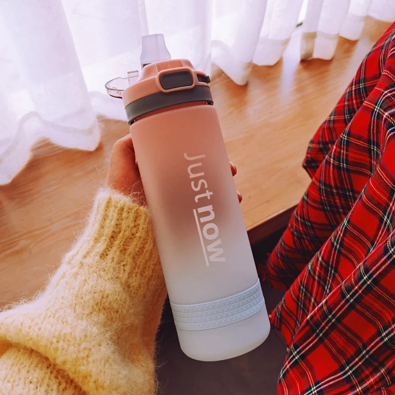 600ml New Fashion Water Bottle Free Shipping Items Portable Outdoor Shaker Sport Cute Drinking Plastic Water Bottles